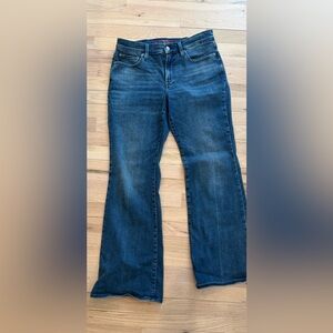 Lucky Brand Sweet Mid Rise Flare 10/30R